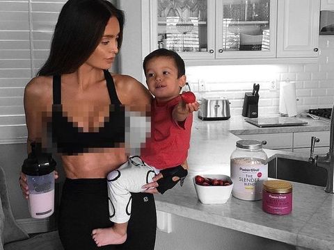 Wanita Ini Tetap Punya Perut Six Pack Meski Hamil 6 Bulan