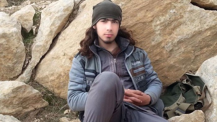 Kisah Kehidupan Rahasia Petempur Muda ISIS