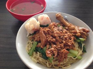Ngidam Mie Ayam Ceker? Coba Datang Saja ke 5 Tempat Makan Ini