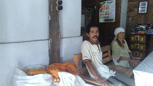 Timbul, ayah Akbar
