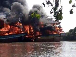 Dua Kali Kebakaran di Juwana Pati yang Hanguskan Belasan Kapal