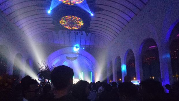 'All Of The Lights' Sukses Guncang Malam di The Pallas