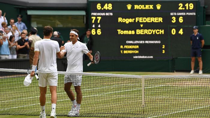 Roger Federer mengalahkan Tomas Berdych di semifinal. Foto: Julian Finney/Getty Images Roger Federer mengalahkan Tomas Berdych di semifinal. Foto: Julian Finney/Getty Images