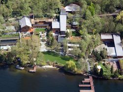 Bukti Kesederhanaan Bill Gates, Jam Tangan Murah Sampai Antre Burger