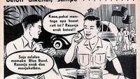 Iklan hitam putih ini menyebutkan kelezatan Blue Band. Uniknya modelnya justru bukan ibu tapi  dua pria yang sedang menikmati roti dengan margarin.