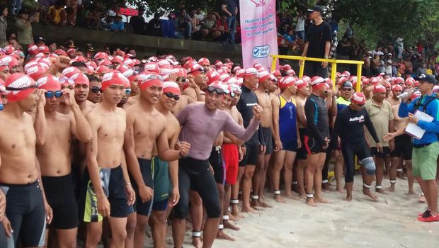 Kenang Jasa Pahlawan, Kodam Pattimura Gelar Lomba Aquathlon