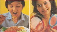 Hadiah piring memang sangat populer dari dulu. Pelopornya salag satunya Indomie. Dari dulu punya rasa nusantara. Hadiah piring dipasangkan dengan saringan. Sangat praktis!