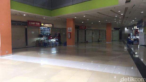 Sebab 'Matinya' Roxy Square: Flyover Hingga Belanja Online