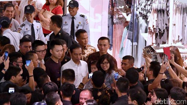 Jokowi Ngemal di GI, Mahasiswa Berkebutuhan Khsusus Di-bully