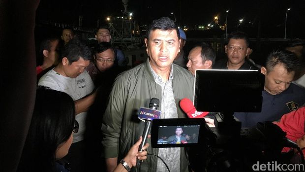 Kapolda Kepri Irjen Sam Budigusdian di Kapal Wanderlust.