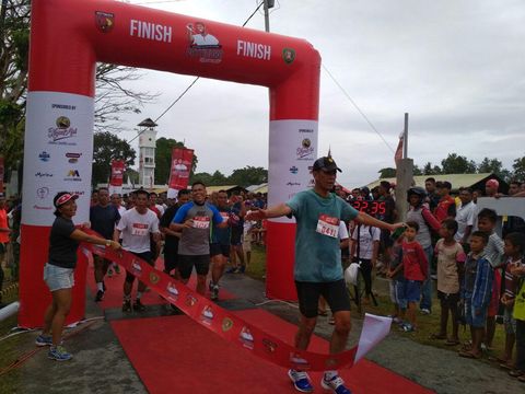 Kenang Jasa Pahlawan, Kodam Pattimura Gelar Lomba Aquathlon