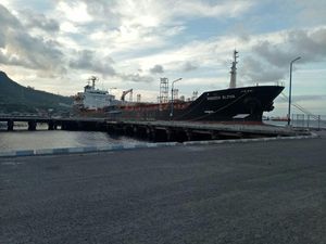 Arus Kapal dan Barang di Pelindo III Tanjung Wangi Meningkat