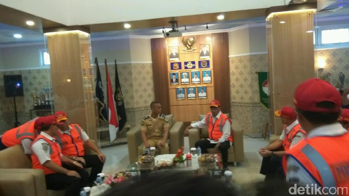 Menhub Temui Saudara Taruna STIP yang Tewas Dianiaya Senior