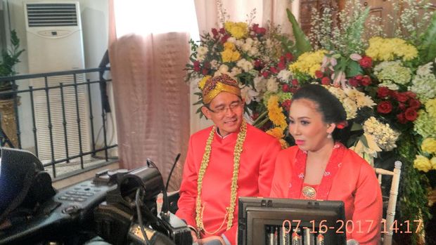 Presenter Poppy Putri Gelar Tujuh Bulanan 