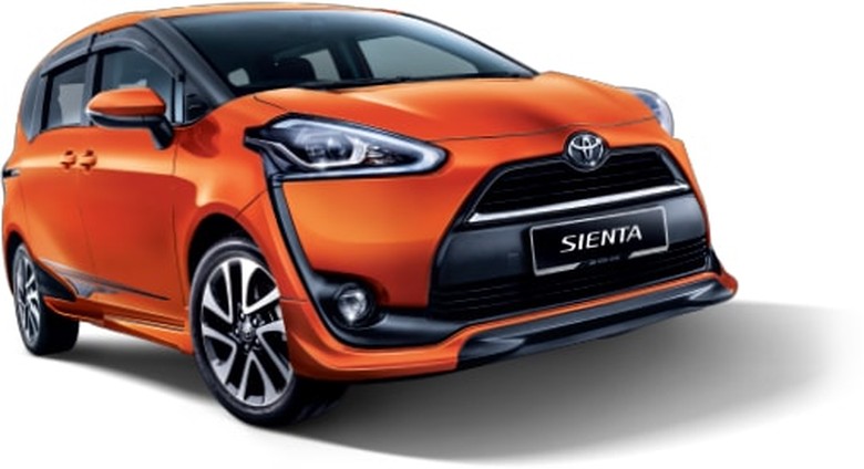 Toyota Percantik Sienta di Malaysia dengan Aksesoris Ini