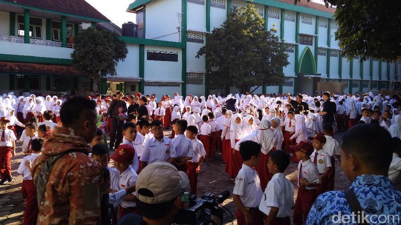 Cegah Perpeloncoan Murid Baru, Disdik Garut Sebar Pengawas ke Sekolah Cegah Perpeloncoan Murid Baru, Disdik Garut Sebar Pengawas ke Sekolah