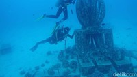 Tugu KM 0 tidak hanya terdapat di atas bukit di daerah Iboih. Tapi juga di dalam air, di Pulau Rubiah (Kamal/detikTravel)