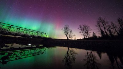 Potret Spektakuler Keajaiban Alam Cahaya Aurora
