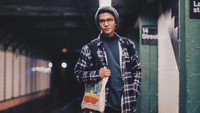 Iqbaal kembali tampil di dunia entertaint setelah vakum karena bersekolah di luar negeri. (Dok. Instagram/iqbaal.e)