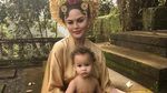 Liburan Indah Chrissy Teigen dan John Legend di Bali