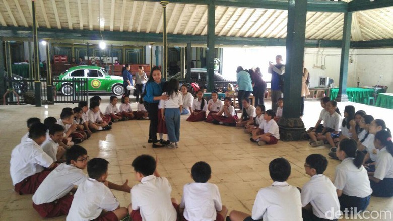 Konflik Sekolah Bhinneka Yogya Diadukan ke Ombudsman Konflik Sekolah Bhinneka Yogya Diadukan ke Ombudsman