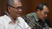 Penetapan ini dilakukan setelah KPK mencermati persidangan kasus ini dengan terdakwa Sugiharto dan Irman. Foto: Agung Pambudhy/detikcom