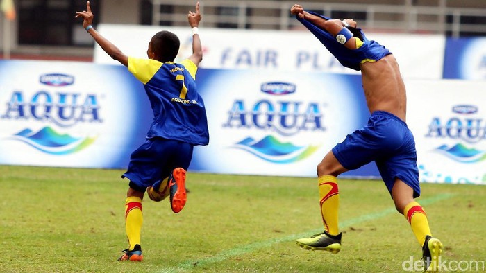 Provinsi  Kalimantan Selatan yang diwakili oleh Sekolah Sepak Bola (SSB) Batu Agung menjadi juara  putaran final nasional Aqua Danone Nation Cup 2017 yang berlangsung di Stadion Pakansari Cibinong Bogor Jawa Barat, Minggu (16/7/2017).