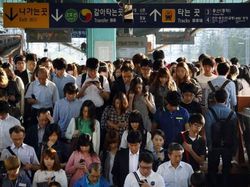 Potret Tertib MRT Luar Negeri, Akankah Jakarta Seperti Ini?