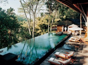 Ini Hotel Mewah John Legend Saat Liburan di Bali