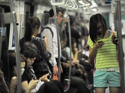 Potret Tertib MRT Luar Negeri, Akankah Jakarta Seperti Ini?