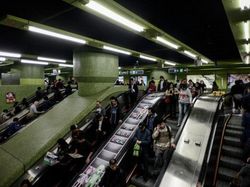 Potret Tertib MRT Luar Negeri, Akankah Jakarta Seperti Ini?