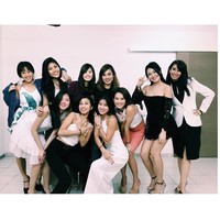 Malam final Miss Singapore 2017 baru akan digelar pada 25 Agustus 2017. Namun sejak Juli ini serangkaian kegiatan sudah dilakukan oleh para finalis. Misalnya saja workshop public speaking yang diikuti para finalis di foto ini. Foto: Dok. Instagram @gladsss__