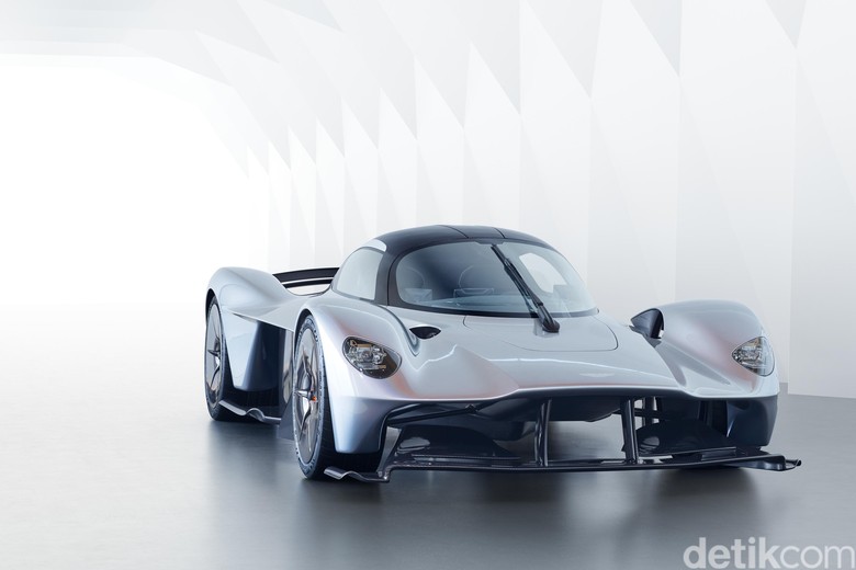 Foto: Aston Martin via Newspress Foto: Aston Martin via Newspress