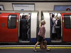 Potret Tertib MRT Luar Negeri, Akankah Jakarta Seperti Ini?