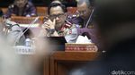 Kapolri-Komisi III Raker Bahas Terorisme