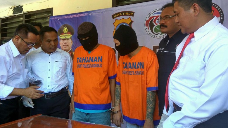 Jual Sabu Karena Gaji Kurang, Oknum Pegawai PDAM ini Diamankan Jual Sabu Karena Gaji Kurang, Oknum Pegawai PDAM ini Diamankan