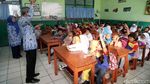 Begini Semangat Siswa SD di Hari Pertama Masuk Sekolah
