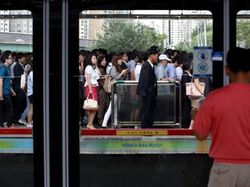 Potret Tertib MRT Luar Negeri, Akankah Jakarta Seperti Ini?