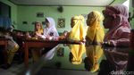 Begini Semangat Siswa SD di Hari Pertama Masuk Sekolah