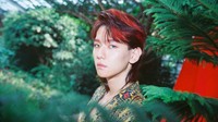 Baekhyun merubah tampilannya dengan mewarnai rambutnya tersebut dengan warna merah. (Dok. Twitter/@EXO)