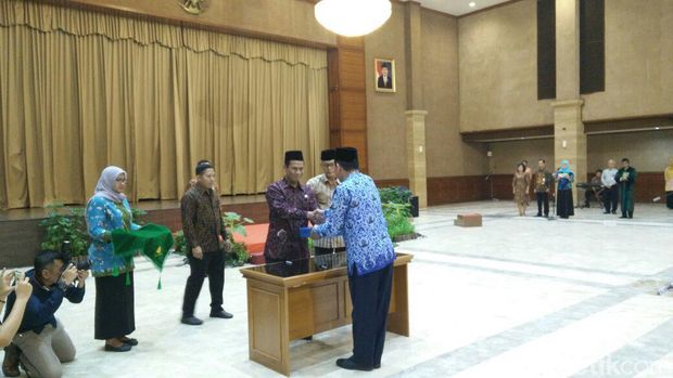 Mentan Amran Lantik Dua Pejabat Eselon I