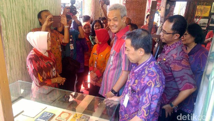 Baca Koleksi Perpustakaan Jawa Tengah Kini Bisa Lewat Android