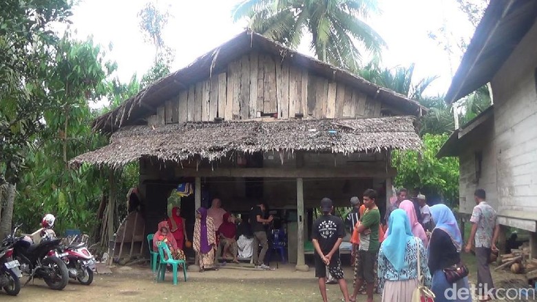 Amiruddin, Yatim Lumpuh Layu yang Hidup di Gubuk Derita di Aceh Amiruddin, Yatim Lumpuh Layu yang Hidup di Gubuk Derita di Aceh