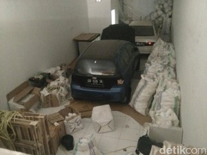 Polisi Bongkar Gudang Penyimpanan Pil Ilegal di Gowa