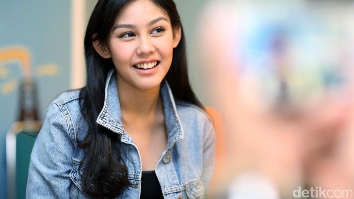 Saat Macet, Vanesha Prescilla Pilih Naik Motor