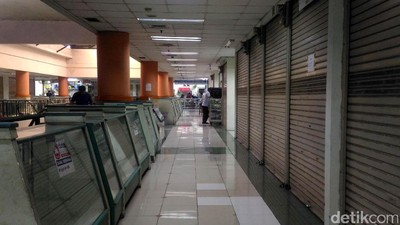 Nasib Pasar Glodok Ditinggal Pembeli