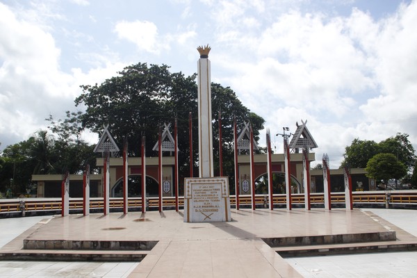 Didirikan 17 Juli 1957 silam, tanggal didirikannya tugu tersebut juga diperkaya dengan filosofi yang dipikirkan oleh Soekarno atau yang akrab disapa Bung Karno (Noval Dwhinuari Antony/ detikcom) Didirikan 17 Juli 1957 silam, tanggal didirikannya tugu tersebut juga diperkaya dengan filosofi yang dipikirkan oleh Soekarno atau yang akrab disapa Bung Karno (Noval Dwhinuari Antony/ detikcom)
