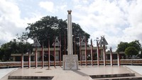 Didirikan 17 Juli 1957 silam, tanggal didirikannya tugu tersebut juga diperkaya dengan filosofi yang dipikirkan oleh Soekarno atau yang akrab disapa Bung Karno (Noval Dwhinuari Antony/ detikcom)