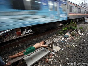 Jurang Si Miskin-Kaya Kian Lebar Hantui Pandemi yang Masih Panjang