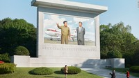 Salah satu spot di Sunan International Airport,  Pyongyang. Orang Korea Utara menginginkan traveler yang datang dan melihat apa yang mereka ingin dilihat, bersenang-senang, menghabiskan beberapa lembar uang, dan meninggalkan kesan positif di negara mereka (Dok. CNN/Arthur Mebius)